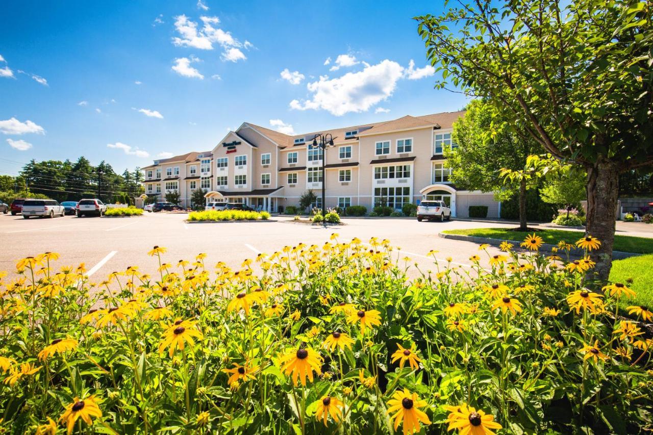 Towneplace Suites By Marriott Gilford Exterior photo