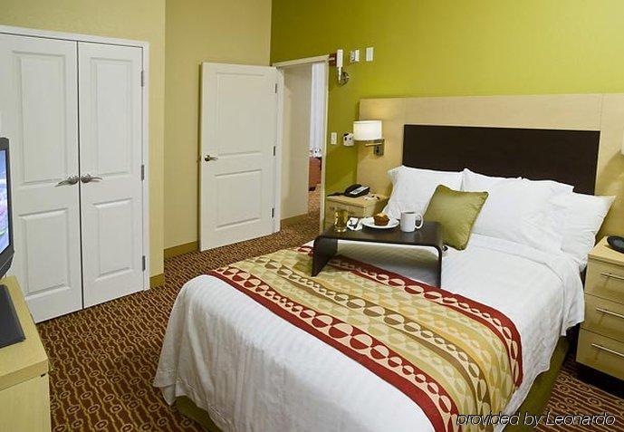 Towneplace Suites By Marriott Gilford Room photo